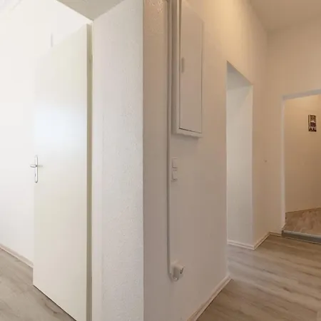 Apartment Unglaubliches Angebot-duisburg 4 *