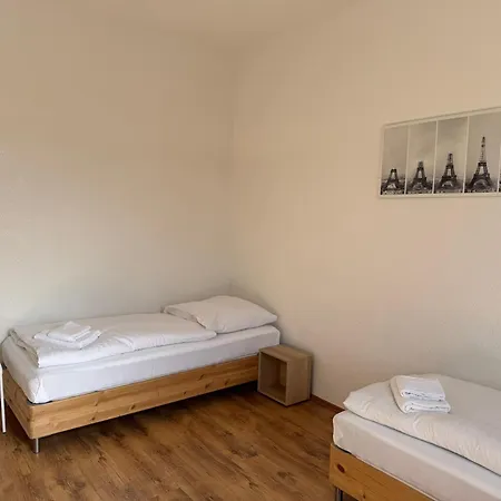 Apartment Unglaubliches Angebot-duisburg 4 *